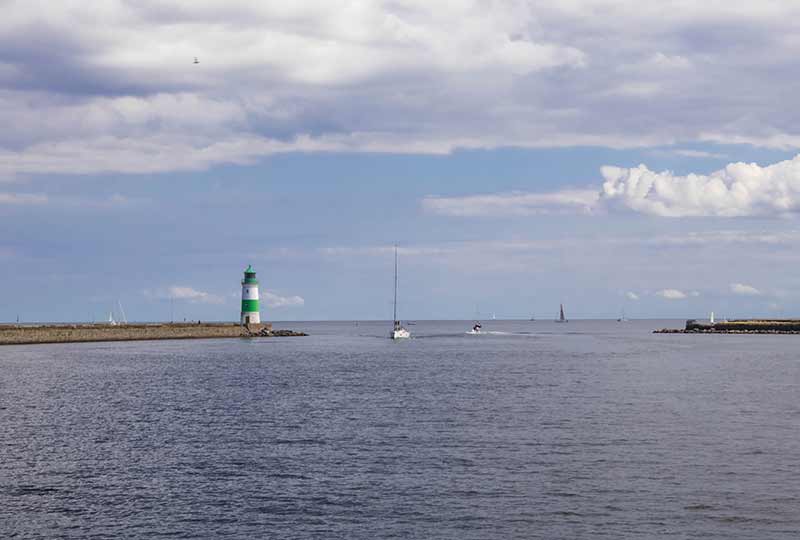 Schleimünde, der Durchstich zur Ostsee mit Leuchtturm.